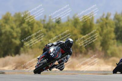 media/Apr-09-2023-SoCal Trackdays (Sun) [[333f347954]]/Turn 7 (1135am)/